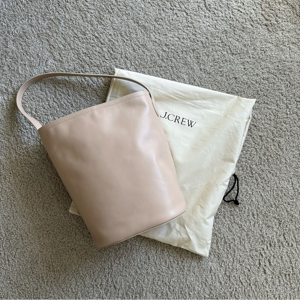 J Crew Berkeley Bucket Bag in Leather (Macadamia)
